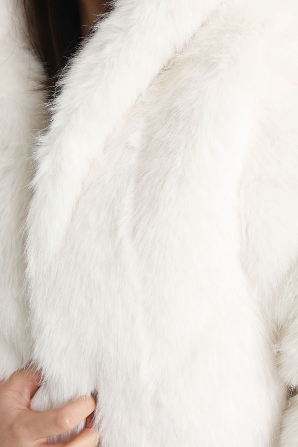 Bild von Kurze Kunstpelzjacke