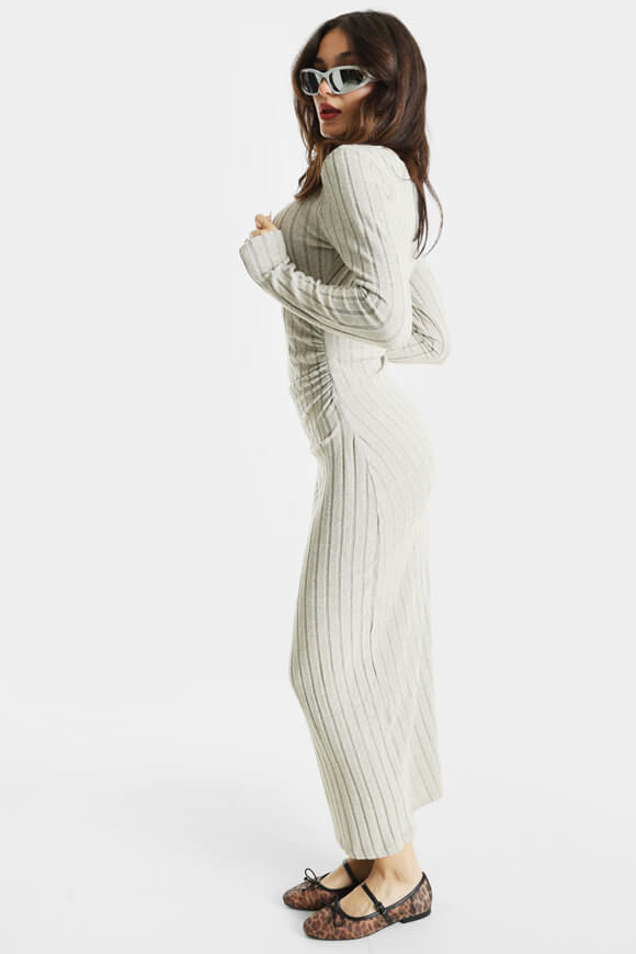 Image sur Geripptes Strickmaxikleid